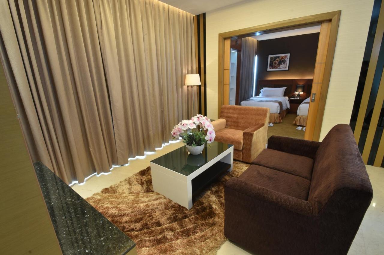 Tenera Hotel Банги Экстерьер фото Suite room